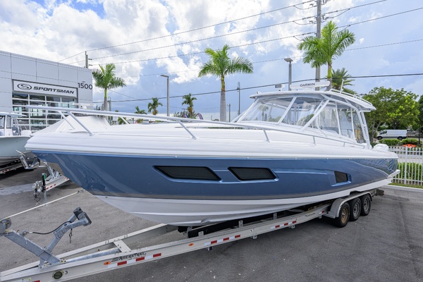 40ft Intrepid Yacht For Sale