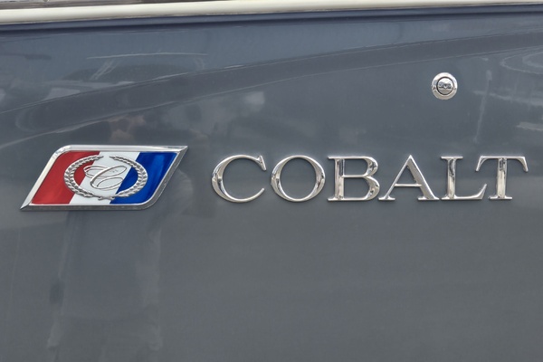 30ft Cobalt Yacht For Sale