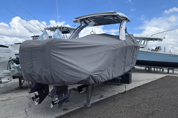 30ft Cobalt Yacht For Sale