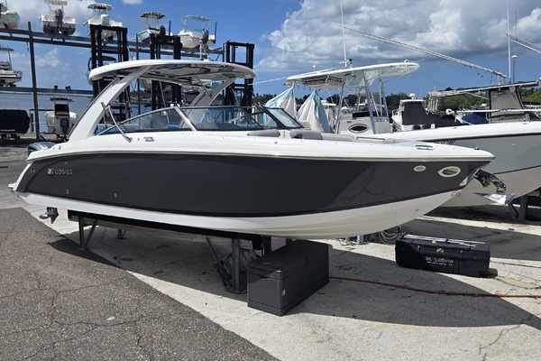 30ft Cobalt Yacht For Sale