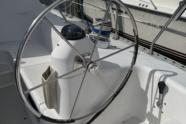 Flying Dutchman 40ft Catalina Yacht For Sale