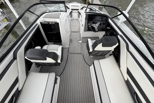24ft Yamaha Boats Yacht For Sale