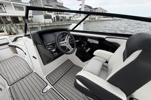 24ft Yamaha Boats Yacht For Sale