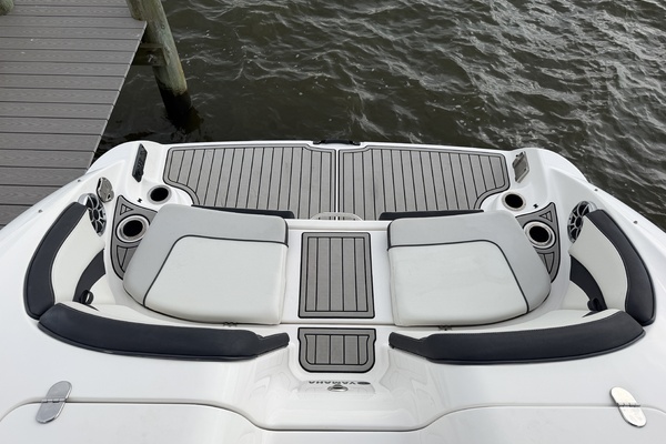 24ft Yamaha Boats Yacht For Sale