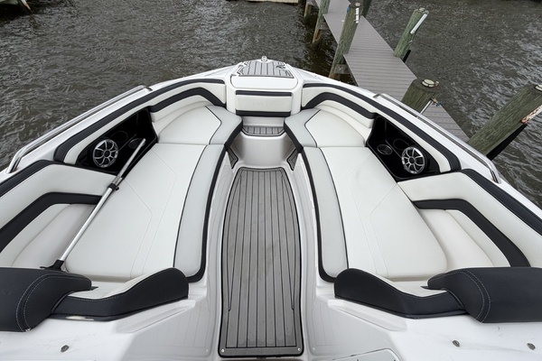 24ft Yamaha Boats Yacht For Sale