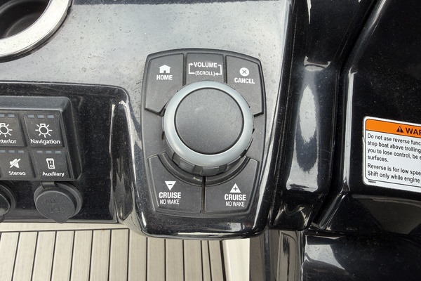 24ft Yamaha Boats Yacht For Sale