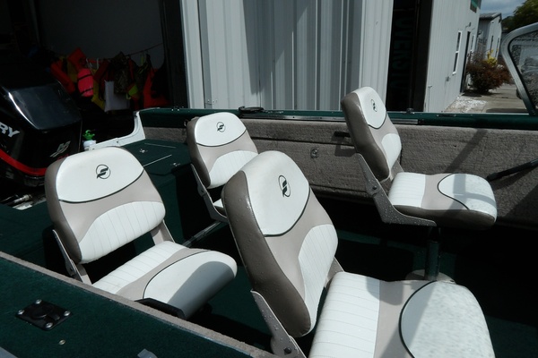 17ft Starcraft Yacht For Sale