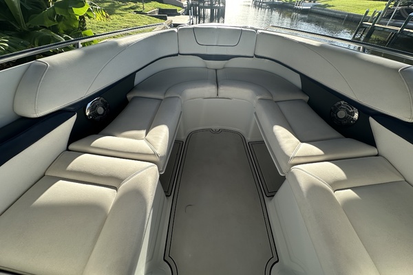 31ft Formula Yacht For Sale