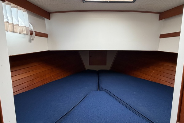 Piccolo 32ft Grand Banks Yacht For Sale