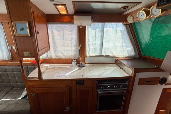Piccolo 32ft Grand Banks Yacht For Sale