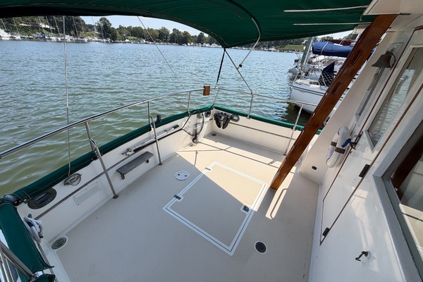 Piccolo 32ft Grand Banks Yacht For Sale