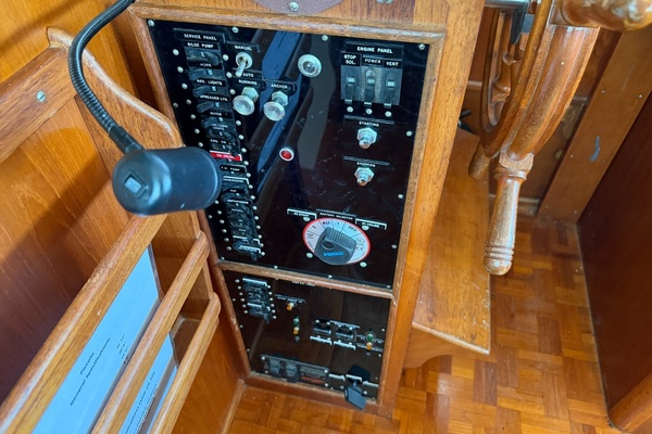 Piccolo 32ft Grand Banks Yacht For Sale