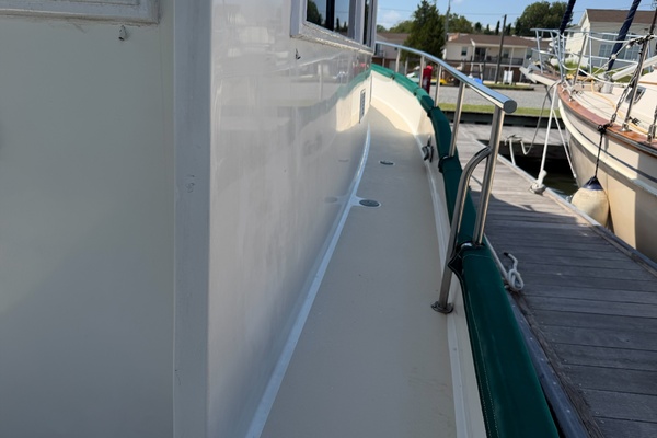 Piccolo 32ft Grand Banks Yacht For Sale
