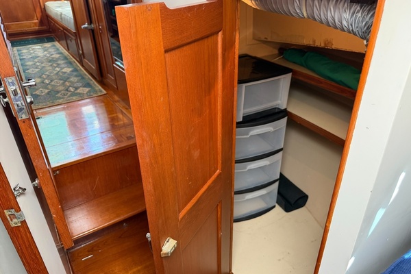 Piccolo 32ft Grand Banks Yacht For Sale