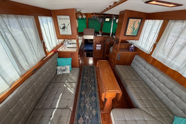 Piccolo 32ft Grand Banks Yacht For Sale