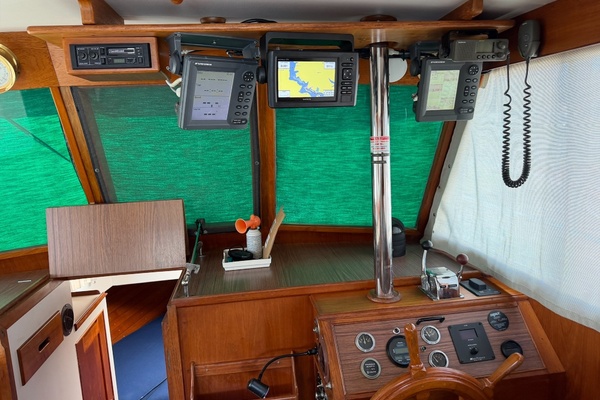 Piccolo 32ft Grand Banks Yacht For Sale