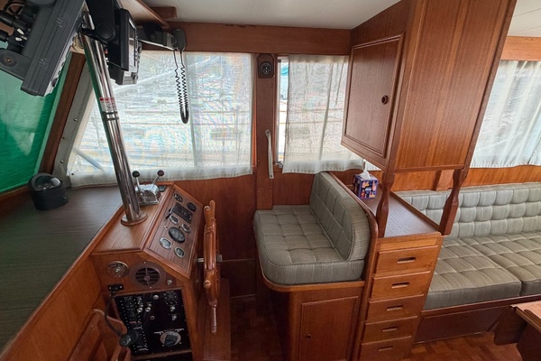 Piccolo 32ft Grand Banks Yacht For Sale