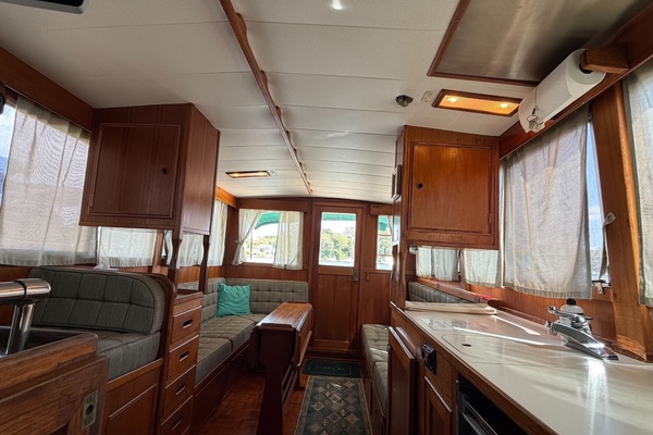 Piccolo 32ft Grand Banks Yacht For Sale