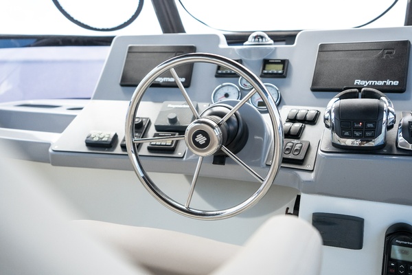Lake House 50ft Beneteau Yacht For Sale