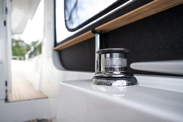 Lake House 50ft Beneteau Yacht For Sale