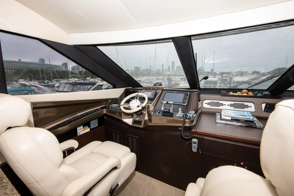 Marquis 720 FLY Yacht For Sale