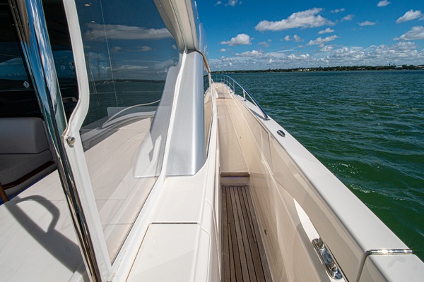 DON T BACK OFF 68ft Riviera Yacht For Sale
