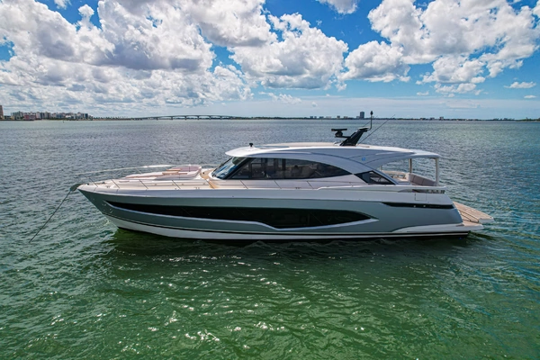 Riviera 6800 Sport Yacht Platinum Edition Yacht For Sale