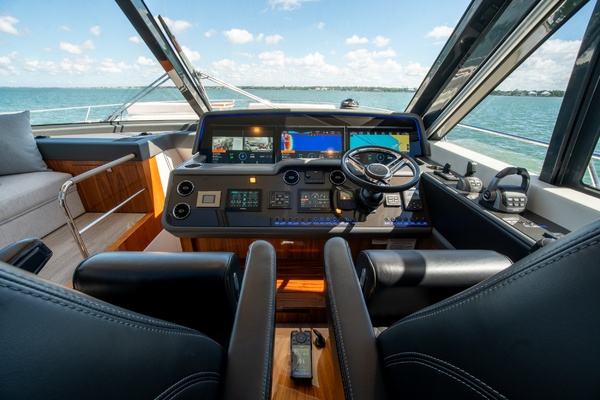 DON T BACK OFF 68ft Riviera Yacht For Sale