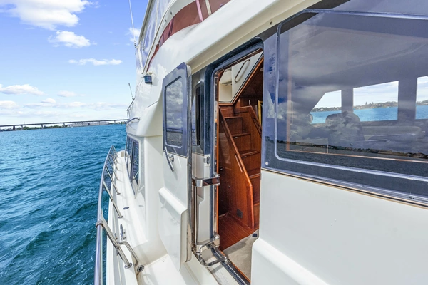 Hampton 558 Pilothouse Yacht For Sale