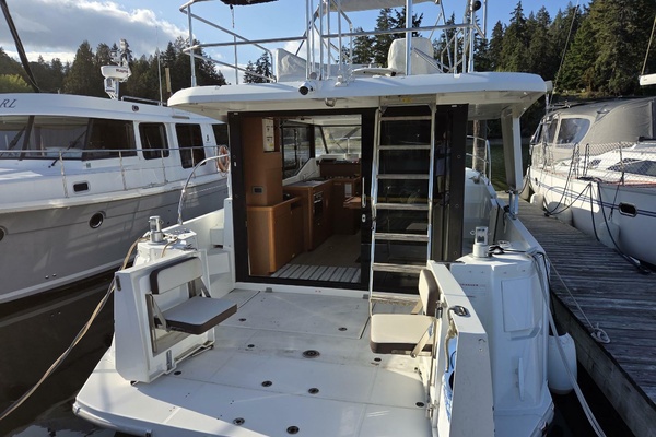 Open transom showing built-in seating