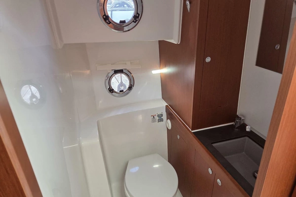 Beneteau Swift Trawler 30 Yacht For Sale