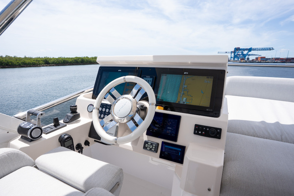 52ft Azimut Yacht For Sale