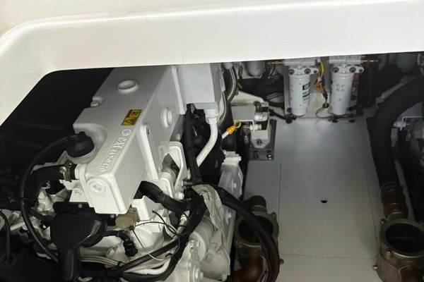 Azimut FLY 50 Yacht For Sale