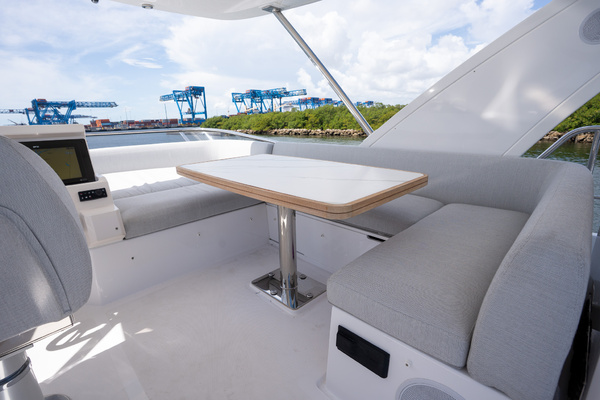 52ft Azimut Yacht For Sale