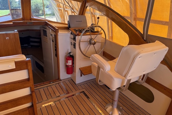 NUTMEG 29ft Dyer Yacht For Sale