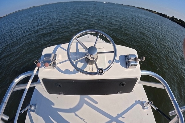 26ft Custom Yacht For Sale