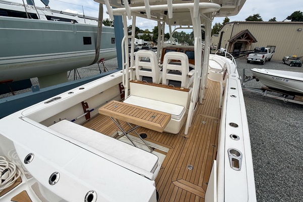 Stars  amp  Stripes 32ft Boston Whaler Yacht For Sale