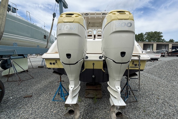 Stars  amp  Stripes 32ft Boston Whaler Yacht For Sale