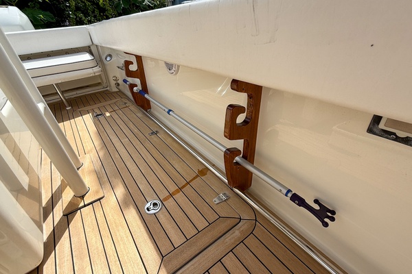 Stars  amp  Stripes 32ft Boston Whaler Yacht For Sale