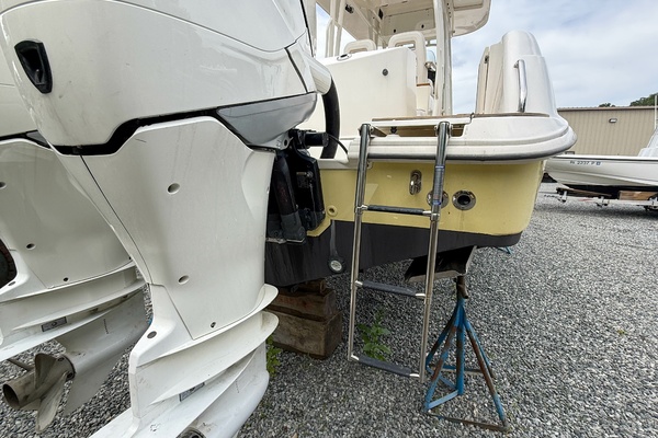 Stars  amp  Stripes 32ft Boston Whaler Yacht For Sale