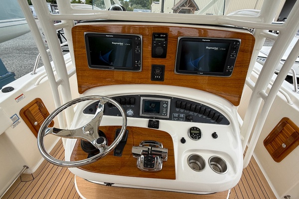 Stars  amp  Stripes 32ft Boston Whaler Yacht For Sale