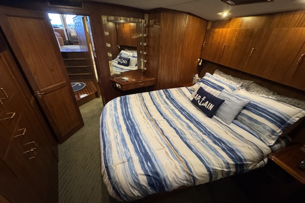 RESILIENCE 53ft Ocean Yachts Yacht For Sale