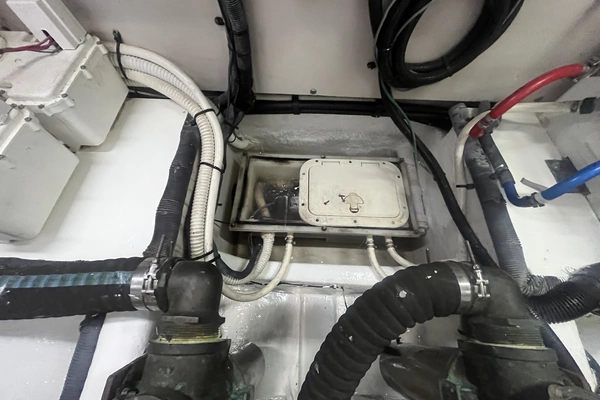 Sea Ray 58 Sedan Bridge Yacht For Sale