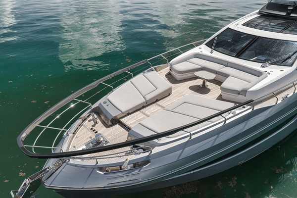 80ft Azimut Yacht For Sale