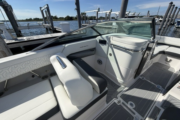 26ft Regal Yacht For Sale