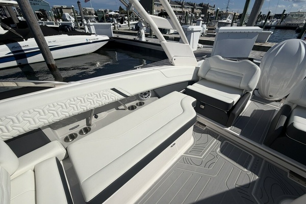 26ft Regal Yacht For Sale