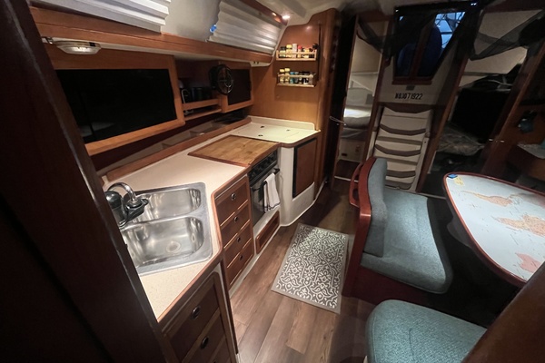 Bella Vita 42ft Catalina Yacht For Sale
