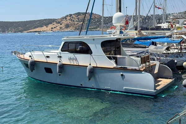 Custom 37 Yacht For Sale