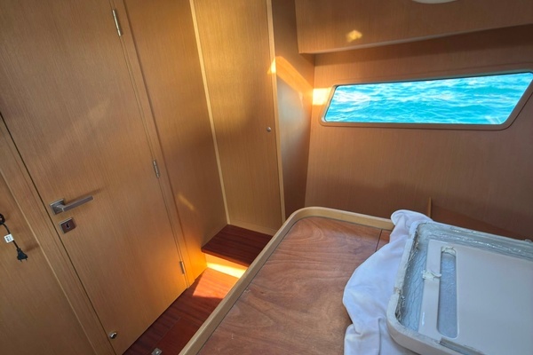 THT 37ft Custom Yacht For Sale