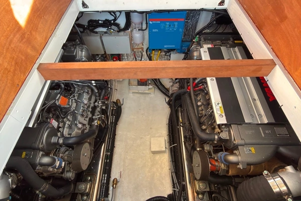 Custom 37 Yacht For Sale